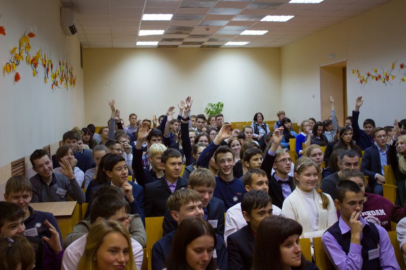 Фото к «Человек — это главная ценность»: во Владимире прошли встречи с футурологом Данилой Медведевым