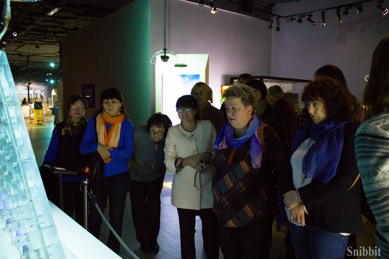 Фото к Сверхпроводники для проекта ИТЭР и линзы для фокусировки рентгеновских лучей: учителя из Владимирской области посетили АО «ВНИИНМ имени А. А. Бочвара»