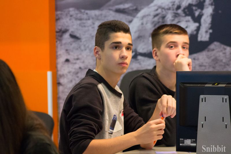 Фото к Во Владимире стартовали международные интеллектуальные турниры для школьников