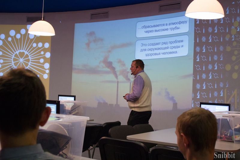 Фото к «Укротить силу ветра»: в ИЦАЭ Владимира продолжаются занятия по курсу «Источники энергии»