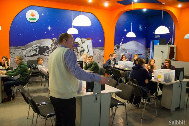 Фото к «Укротить силу ветра»: в ИЦАЭ Владимира продолжаются занятия по курсу «Источники энергии»