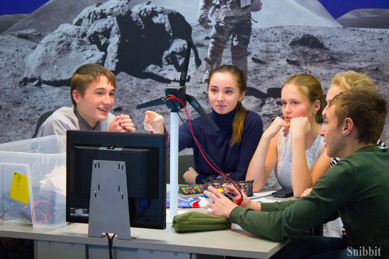 Фото к «Укротить силу ветра»: в ИЦАЭ Владимира продолжаются занятия по курсу «Источники энергии»