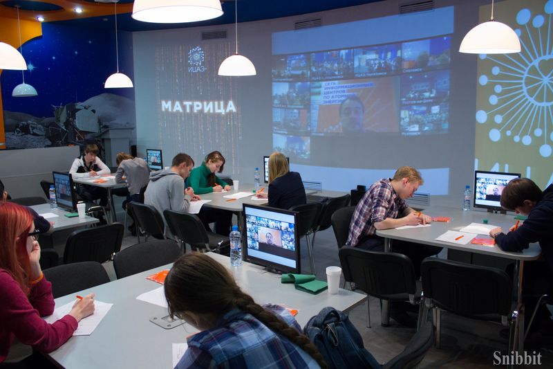 Фото к Илья Бер стал проводником по «Матрице» для школьников из 9 регионов