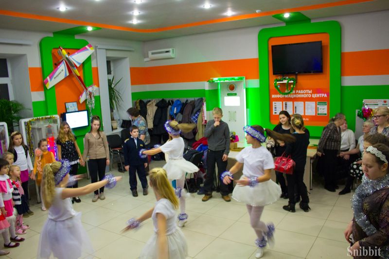 Фото к Наука, путешествия и волшебство: в ИЦАЭ Владимира прошла рождественская ёлка