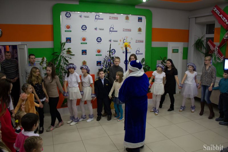 Фото к Наука, путешествия и волшебство: в ИЦАЭ Владимира прошла рождественская ёлка