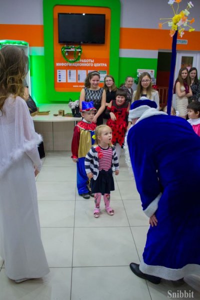 Фото к Наука, путешествия и волшебство: в ИЦАЭ Владимира прошла рождественская ёлка