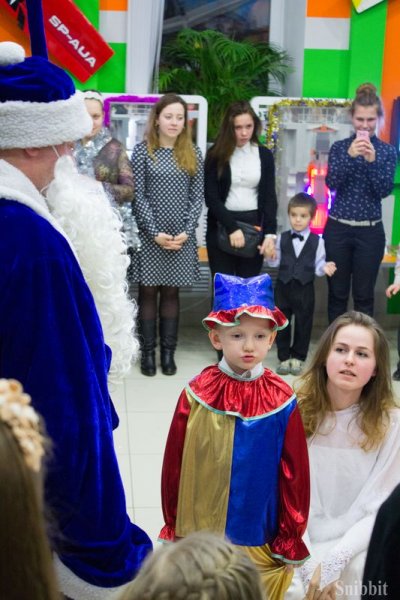 Фото к Наука, путешествия и волшебство: в ИЦАЭ Владимира прошла рождественская ёлка