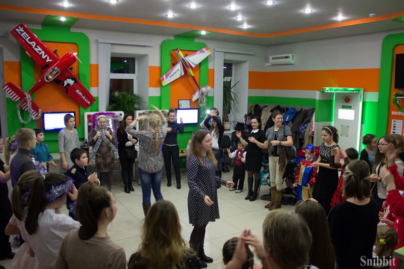 Фото к Наука, путешествия и волшебство: в ИЦАЭ Владимира прошла рождественская ёлка