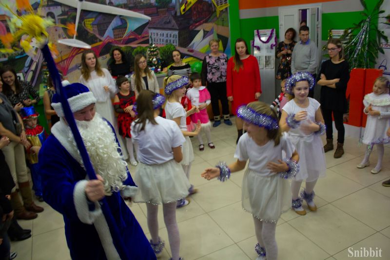 Фото к Наука, путешествия и волшебство: в ИЦАЭ Владимира прошла рождественская ёлка