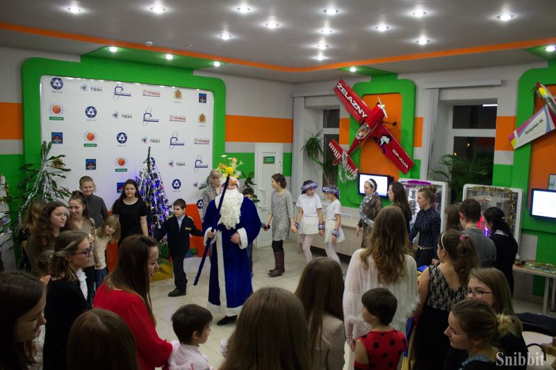 Фото к Наука, путешествия и волшебство: в ИЦАЭ Владимира прошла рождественская ёлка