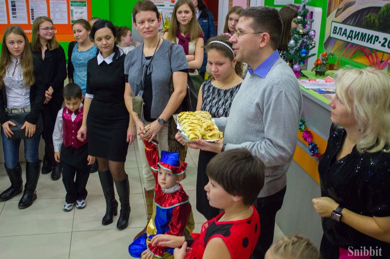 Фото к Наука, путешествия и волшебство: в ИЦАЭ Владимира прошла рождественская ёлка