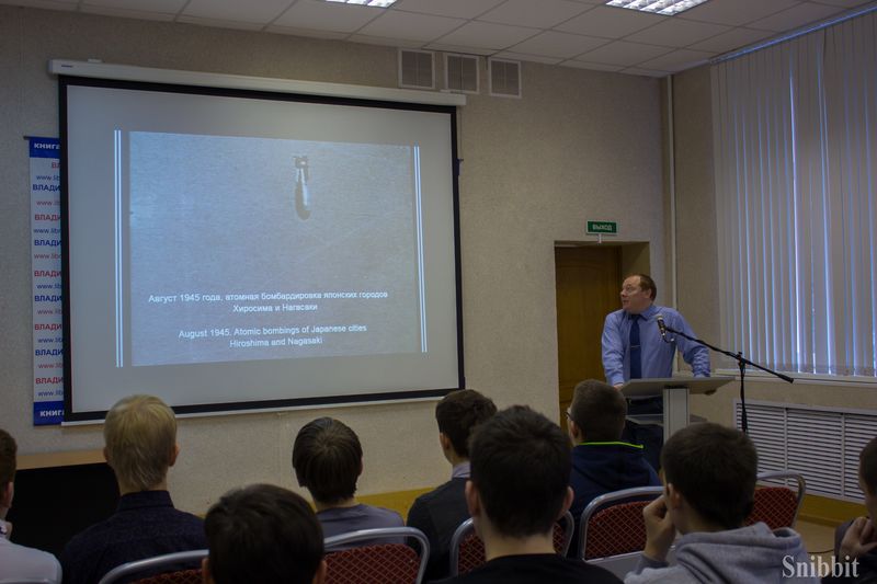 Фото к Во Владимирской областной научной библиотеке открылась выставка «Цепная реакция успеха»