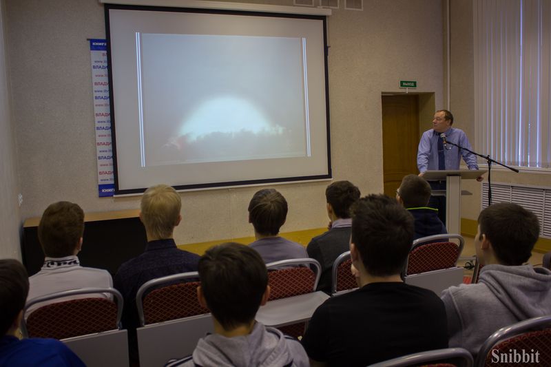 Фото к Во Владимирской областной научной библиотеке открылась выставка «Цепная реакция успеха»