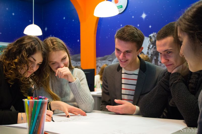 Фото к Левитация, телепортация и генная инженерия: в ИЦАЭ Владимира открылось «World café»