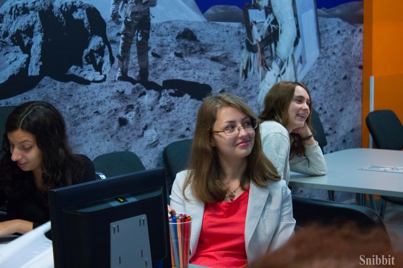 Фото к Левитация, телепортация и генная инженерия: в ИЦАЭ Владимира открылось «World café»