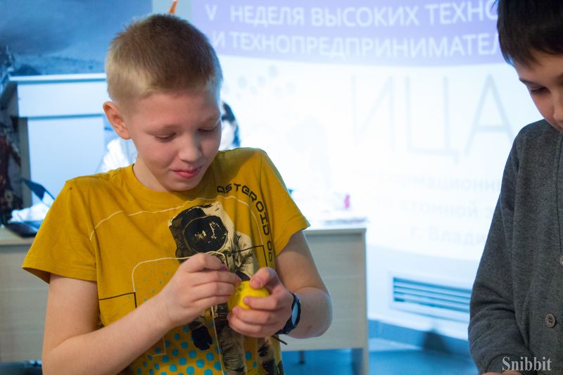 Фото к Огурец как источник научного познания: в ИЦАЭ Владимира прошло «вкусное» ток-шоу
